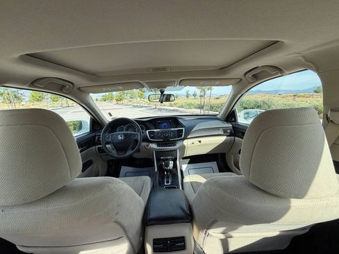 Used 2015 Honda Accord EX image 22