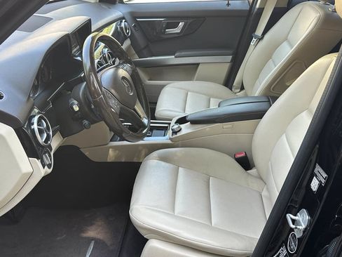 Used 2015 Mercedes-Benz GLK 350 2WD image 19