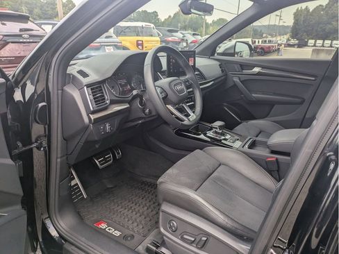 Used 2022 Audi SQ5 Premium image 15