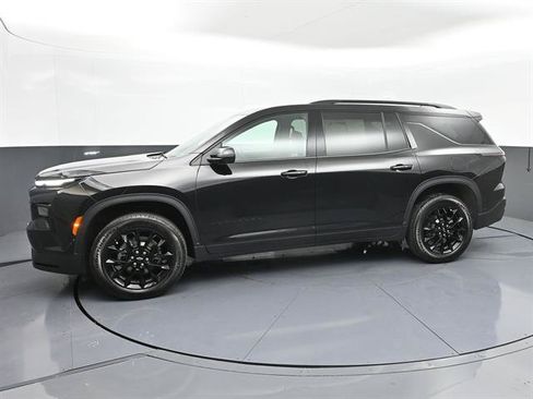 Used 2024 Chevrolet Traverse LT w/ Enhanced Driving Package FWD image 30