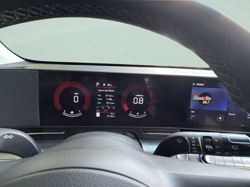 Used 2025 Hyundai Kona SEL FWD image 32