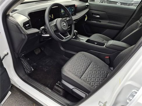 New 2026 Nissan Kicks SV image 7