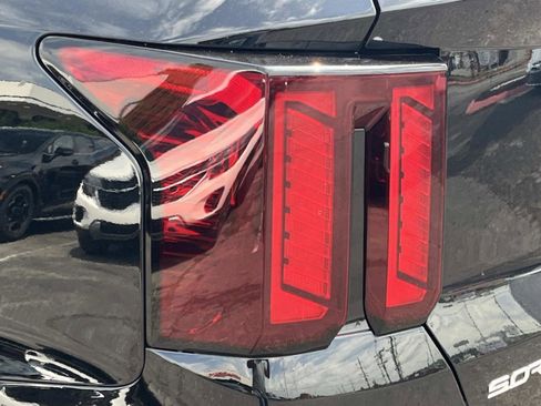 New 2026 Kia Sorento LX FWD image 32