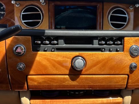 Used 2006 Rolls-Royce Phantom Sedan RWD image 33