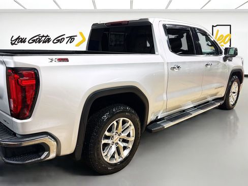 Used 2021 GMC Sierra 1500 SLT w/ SLT Premium Package image 5