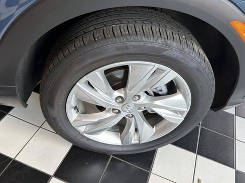 Used 2024 Buick Encore GX Preferred AWD/4WD image 9