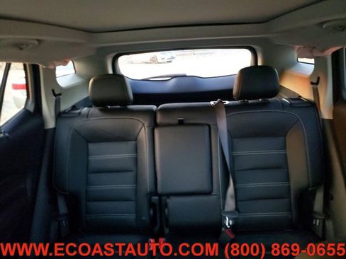 Used 2024 GMC Terrain Denali w/ Denali Premium Package AWD/4WD image 11