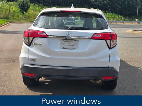 Used 2019 Honda HR-V LX image 4