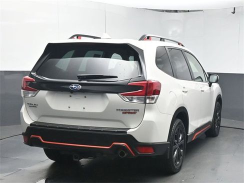 Used 2022 Subaru Forester Sport image 7