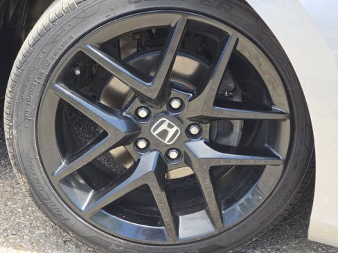 Used 2023 Honda Civic Sport image 10