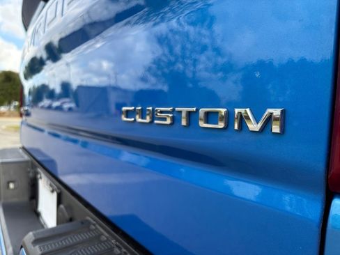 Used 2025 Chevrolet Silverado 1500 Custom image 9