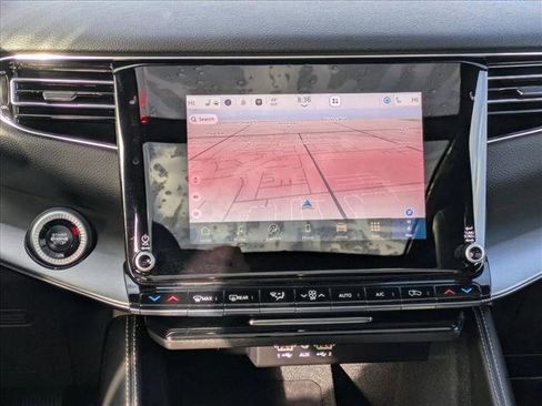 Used 2024 Jeep Wagoneer L Series II image 15