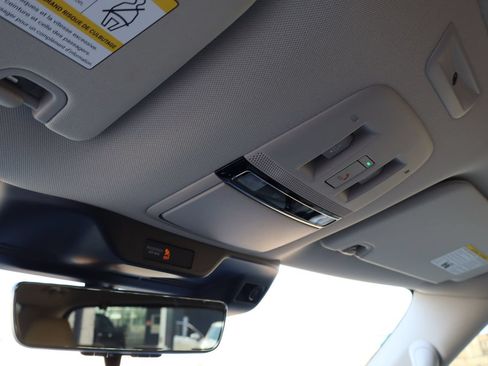 Used 2025 Nissan Armada Platinum RWD image 30
