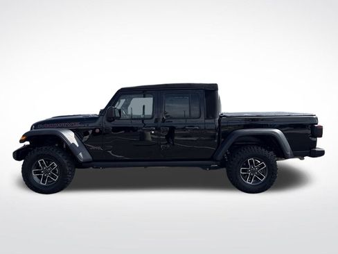 Used 2024 Jeep Gladiator Mojave w/ Technology Group AWD/4WD image 2