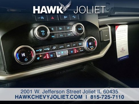 Used 2024 Ford Expedition Max XLT image 18