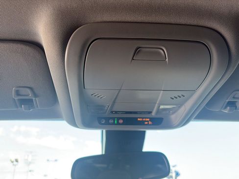 Used 2023 GMC Terrain SLE w/ Driver Convenience Package FWD image 28