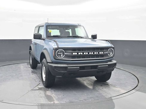 New 2025 Ford Bronco 2-Door image 2
