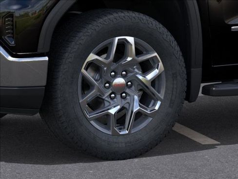 New 2026 GMC Sierra 1500 SLT image 9