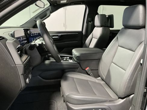 New 2026 Chevrolet Suburban Z71 w/ Z71 Off-Road Package AWD/4WD image 14