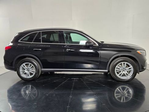 Used 2025 Mercedes-Benz GLC 300 image 7