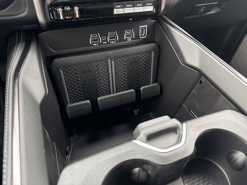 New 2026 RAM 2500 Rebel AWD/4WD image 19