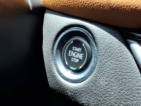 Used 2024 Cadillac XT4 Premium Luxury w/ Technology Package FWD image 26