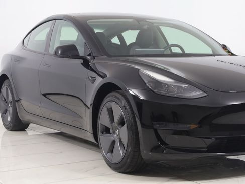 Used 2023 Tesla Model 3 Standard Range RWD image 36