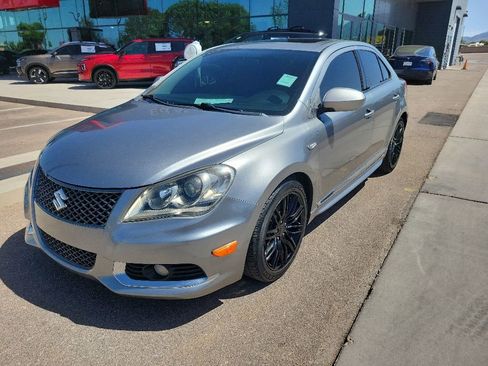 Used 2013 Suzuki Kizashi Sport GTS AWD/4WD image 3