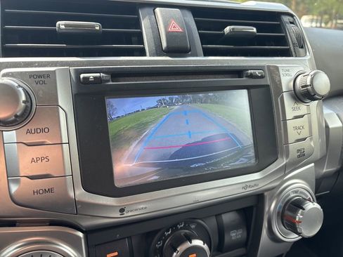 Used 2014 Toyota 4Runner SR5 image 12