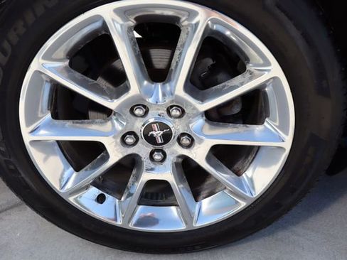 Used 2010 Ford Mustang Convertible image 46