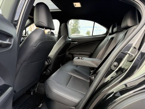 Used 2021 Lexus UX 250h w/ Luxury Package image 22