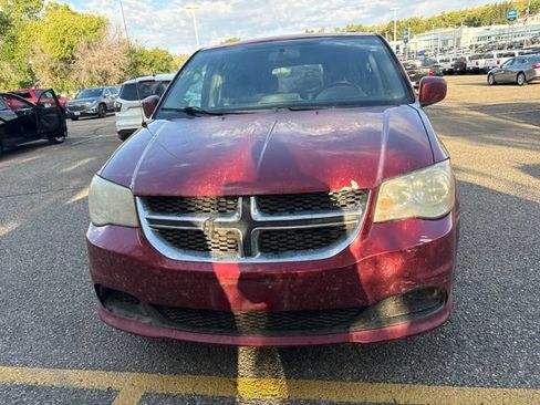 Used 2014 Dodge Grand Caravan SXT FWD image 9