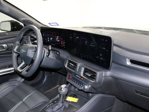Used 2025 Ford Mustang GT Premium RWD image 23
