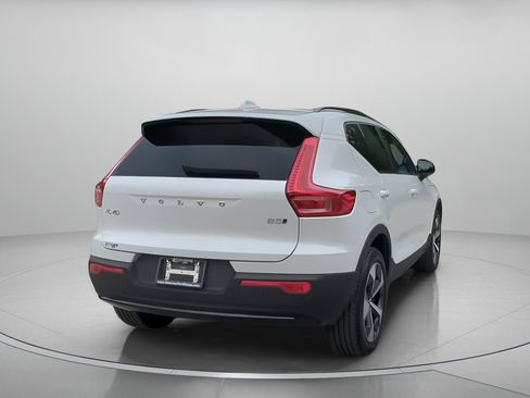 Used 2026 Volvo XC40 B5 Plus AWD/4WD image 26