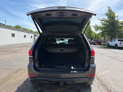 Used 2015 Jeep Grand Cherokee Altitude AWD/4WD image 25