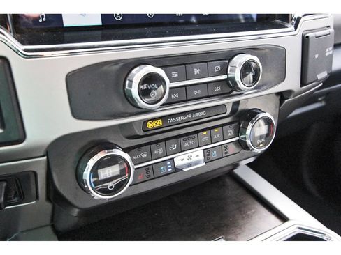 Certified 2022 Ford F250 Lariat w/ Lariat Value Package AWD/4WD image 24