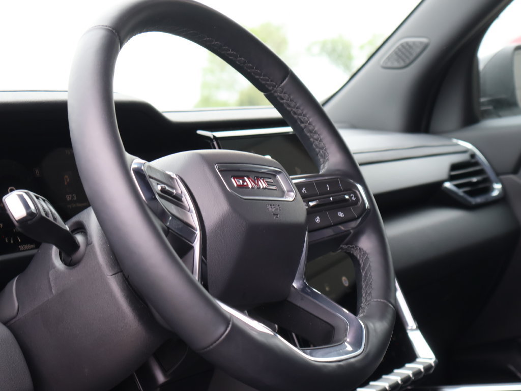 Used 2026 GMC Acadia Elevation w/ Elevation Premium Package AWD/4WD image 26