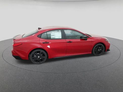 New 2026 Toyota Camry Hybrid image 10