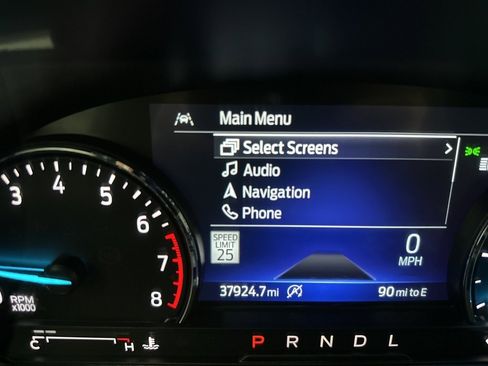 Used 2022 Ford Explorer XLT w/ Equipment Group 202A image 15