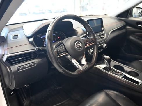 Used 2020 Nissan Altima 2.5 SR FWD image 18