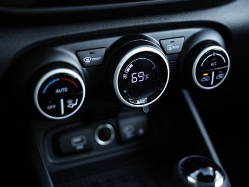 New 2026 Hyundai Venue SEL FWD image 15
