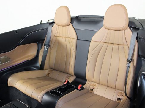 Used 2026 Mercedes-Benz CLE 300 4MATIC Cabriolet image 30