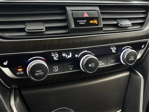 Used 2018 Honda Accord EX-L image 38