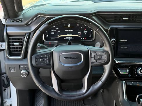 Used 2024 GMC Sierra 1500 Denali Ultimate AWD/4WD image 25
