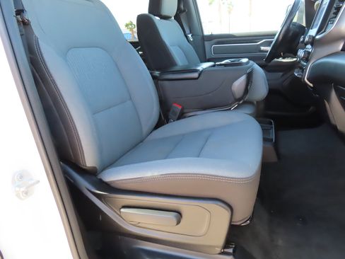 Used 2023 RAM 1500 Big Horn image 15