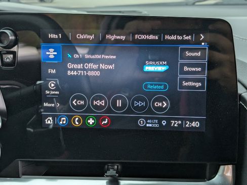 Used 2023 Chevrolet Corvette Stingray Coupe w/ Z51 Performance Package image 26