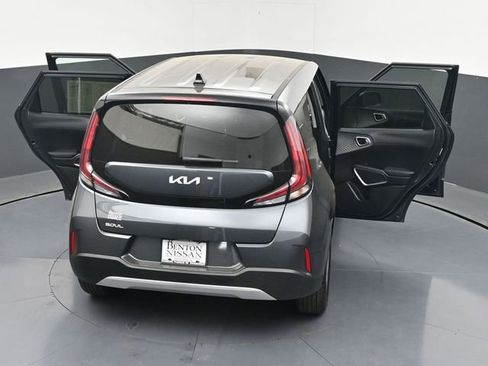 Used 2025 Kia Soul LX w/ LX Technology Package FWD image 47