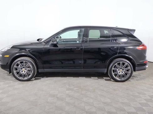 Used 2017 Porsche Cayenne AWD/4WD image 18