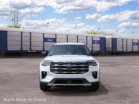 New 2027 Ford Explorer Active AWD/4WD image 3