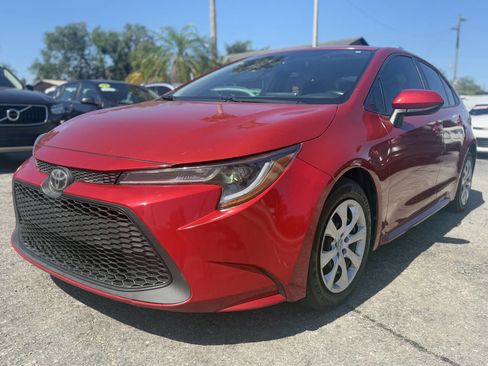 Used 2020 Toyota Corolla LE FWD image 3